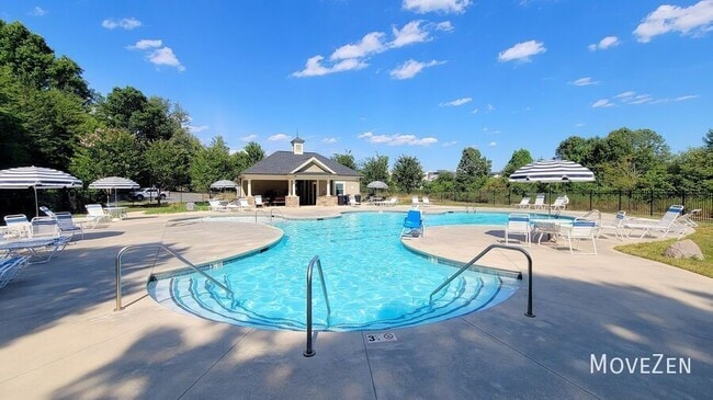 Foto del edificio - 6801 Capstone Ct