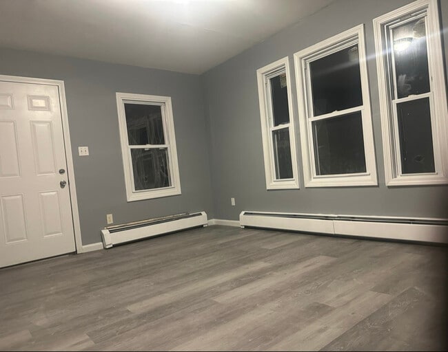 Building Photo - 126 West St