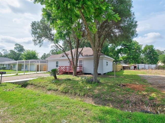Building Photo - 2703 Areba St