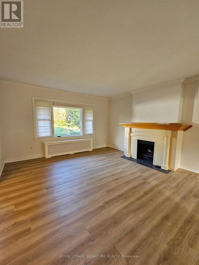 Photo du bâtiment - 964 King Rd