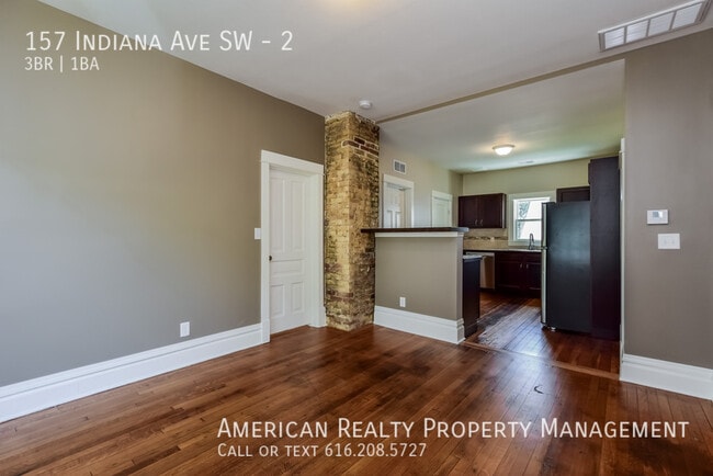 Foto del edificio - 157 Indiana Ave SW