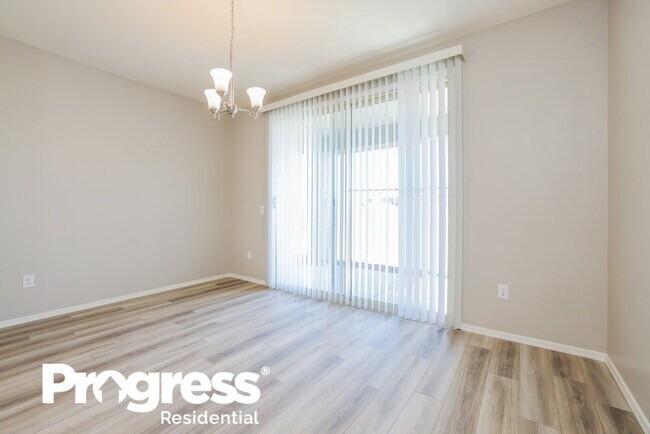 Building Photo - 13902 E Silver Pne Trl