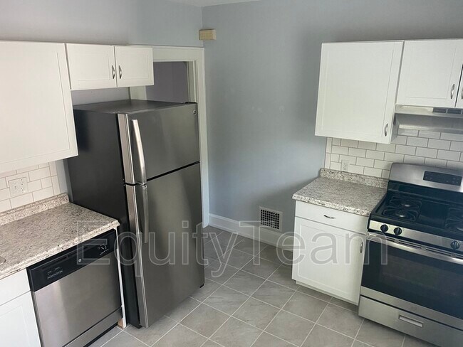 Foto del edificio - 4214 Beech St