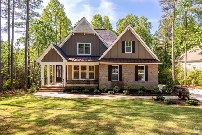 Building Photo - 605 Chapel Ridge Dr