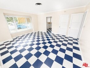 Building Photo - 13450 Burbank Blvd