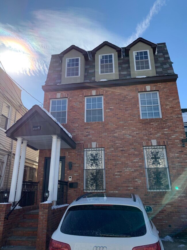 Foto del edificio - 49 Belmont Ave