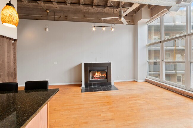Foto del edificio - 1834 Ridge Ave