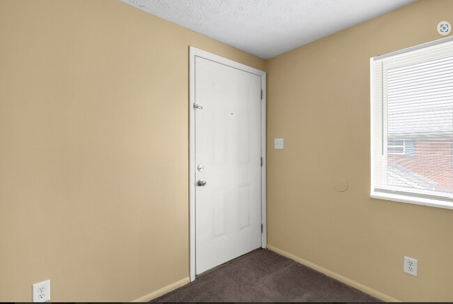 Building Photo - 3069 Markham Rd