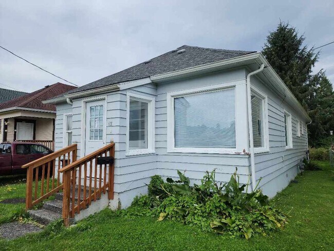 Building Photo - Charming 2 bedroom home in Hoquiam