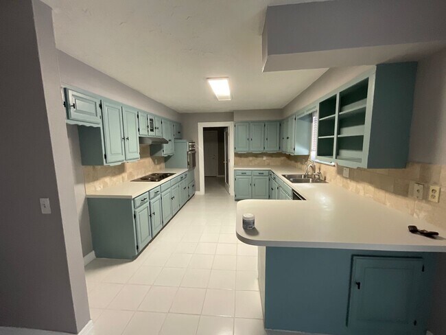 Foto del edificio - 1421 Pheasant Run Ct