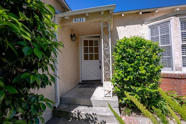 Foto del edificio - LAKEWOOD VILLAGE  3BR, 2BATH,             ...