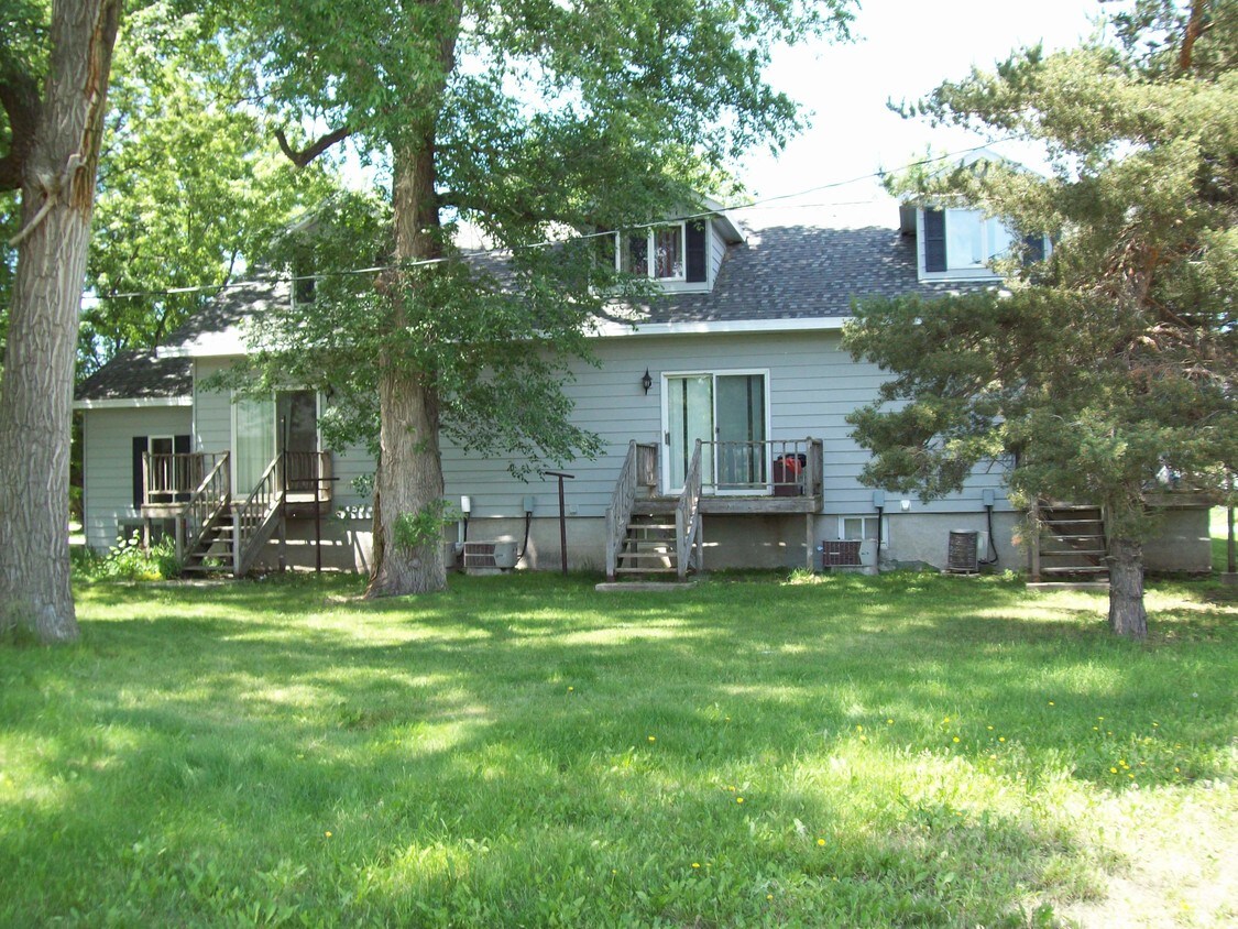 Building Photo - 103 S Madison St