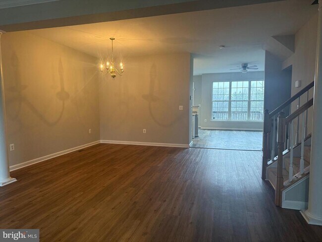 Foto del edificio - 2925 Rotterdam Loop