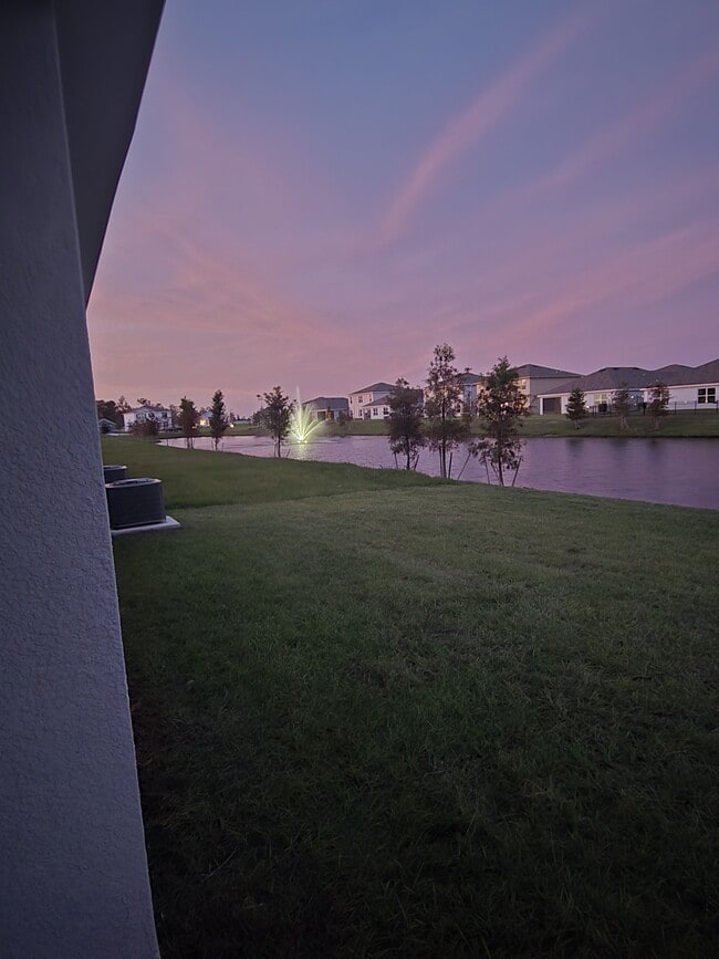 Building Photo - 1427 Orchardgrass Cir