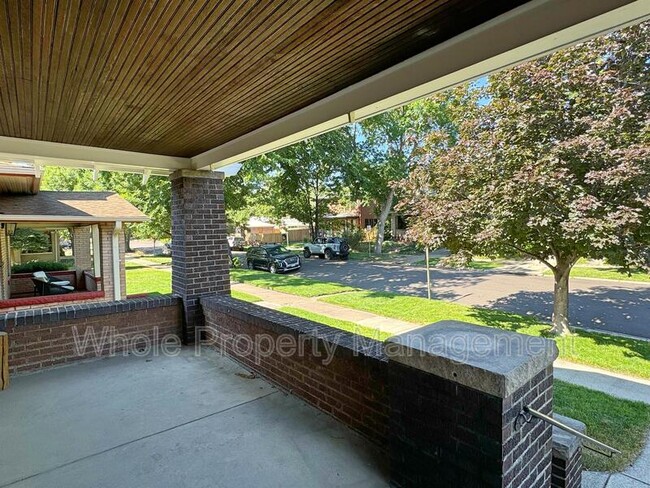 Foto del edificio - 3538 Bryant Street - 1