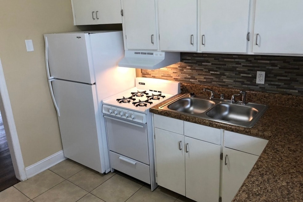 Kitchen - 1300 S Main St