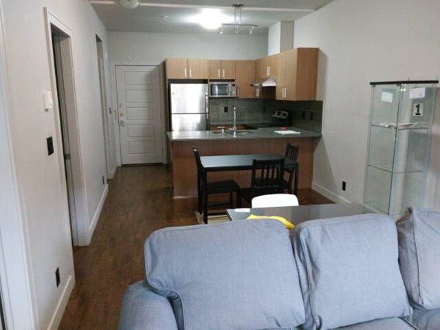 Photo du bâtiment - 6538 Elgin Av
