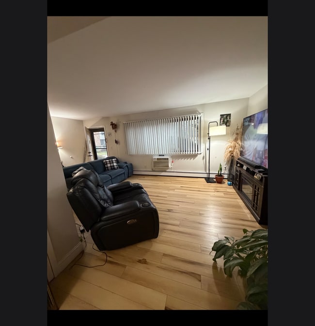 Foto del edificio - 331 Cricket Ln