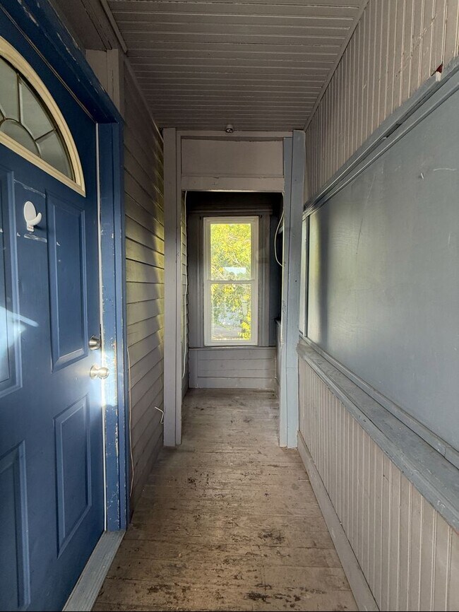 Photo - Upstairs 2 Bedroom 1 Bath Townhome