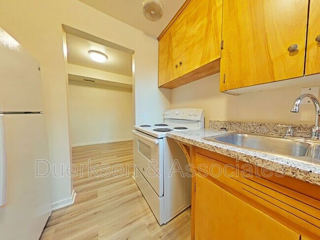 Foto del edificio - 722 NW 27th St