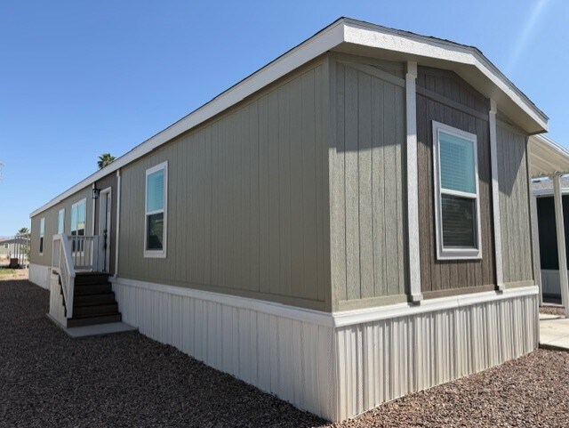 Foto del edificio - 2060 N Center St