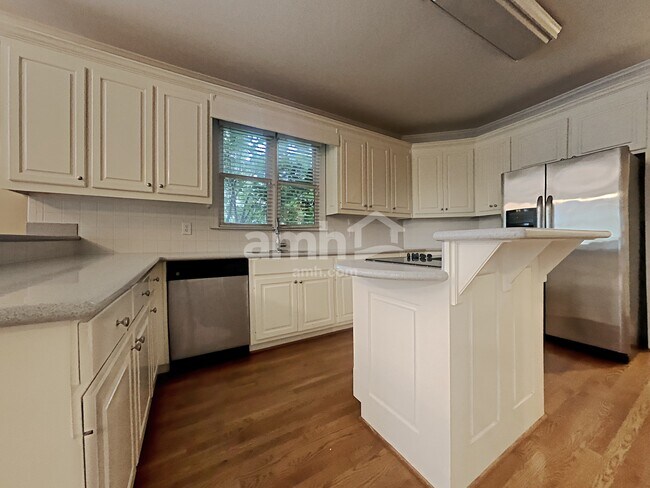 Foto del edificio - 4850 Duncans Lake Dr NE