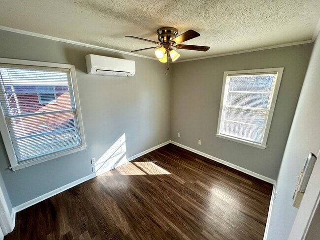 Building Photo - 2720 Merle St