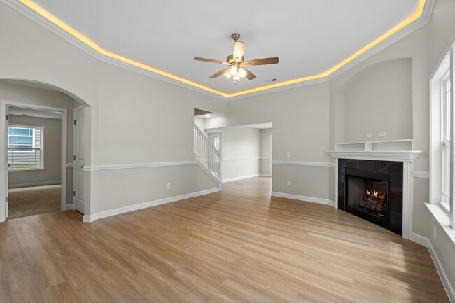 Building Photo - Lovely 3 BR, 2.5 BR Home with 2 Car Garage...