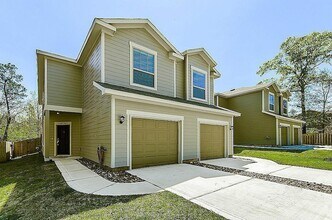 Building Photo - 52 Woodland Hills Dr