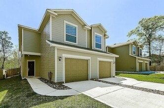 Building Photo - 52 Woodland Hills Dr