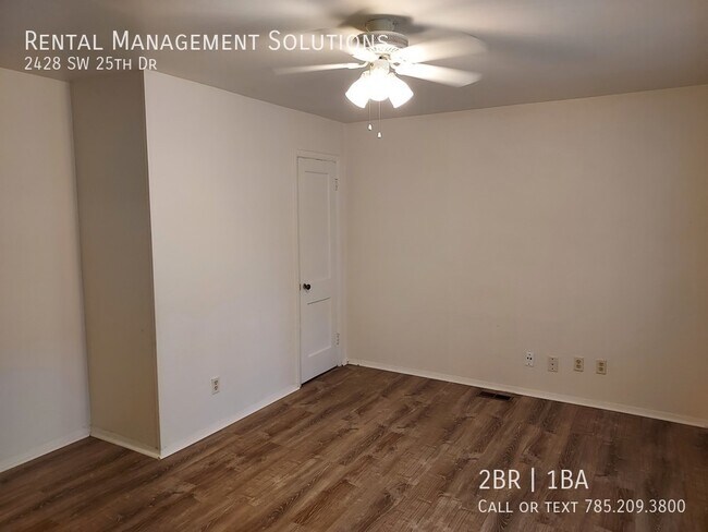 Foto del edificio - *NEAR WASHBURN UNIVERSITY CAMPUS* 2428 SW ...