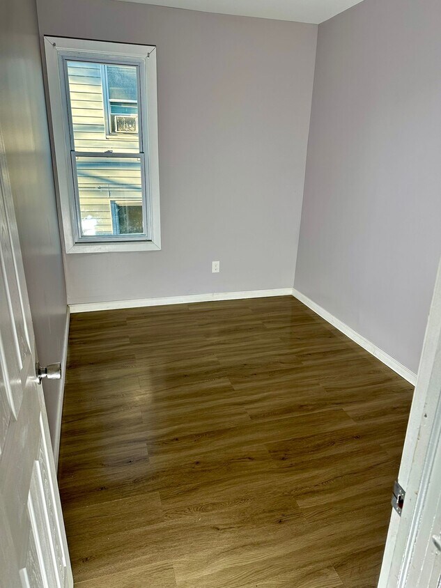 1113 Pleasant St Unit Apt 2, Schenectady, NY 12303 Apartments in Schenectady, NY