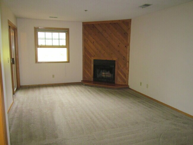 Foto del edificio - 1 Bedroom Gold Run Condo Close to Campus!