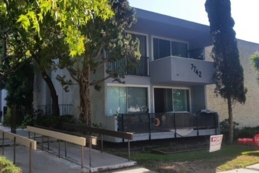 Building Photo - 7742 Paseo Del Rey