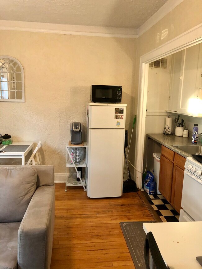 Foto del edificio - 4121 N Wolcott Ave