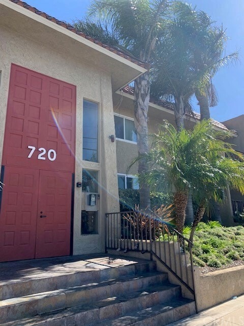 Building Photo - 720 Meyer Ln