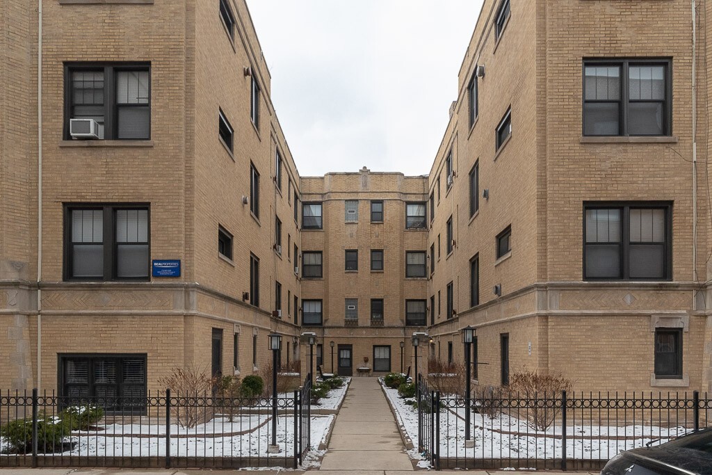 Foto principal - 2843 N Orchard St