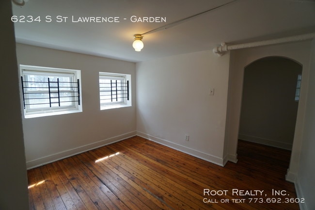 Building Photo - 6236 S St Lawrence Garden