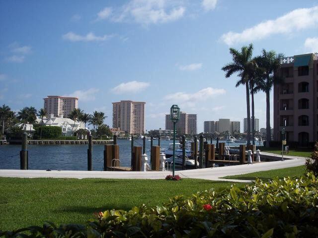 Foto del edificio - 100 SE 5th St