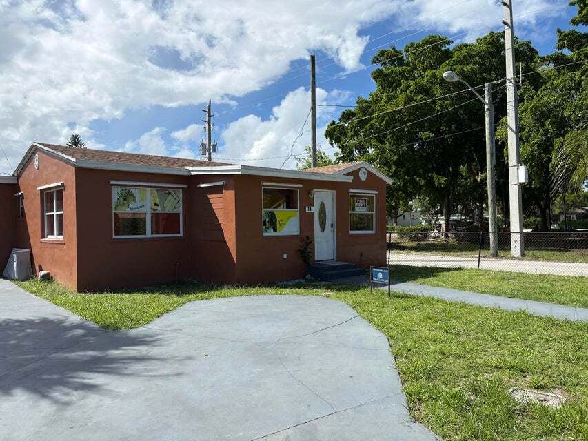 Foto principal - 14 SW 11th Ave