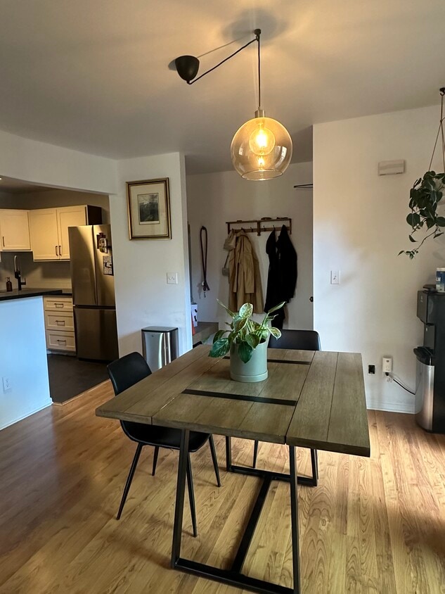 Foto principal - 2030 Ridge Dr
