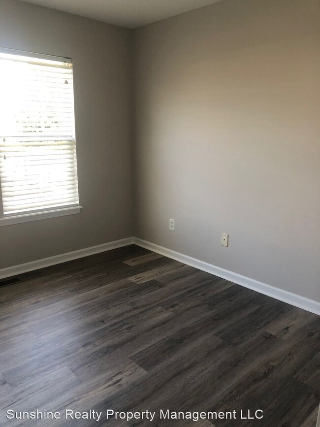 Building Photo - 3 br, 2 bath House - 205 Manning Way