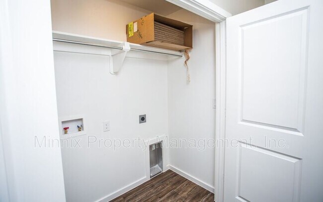 Building Photo - 2116 Langford Ave