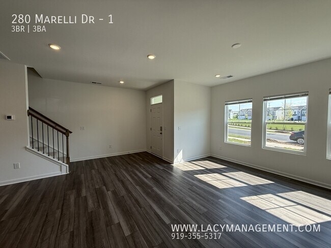 Foto del edificio - 280 Marelli Dr