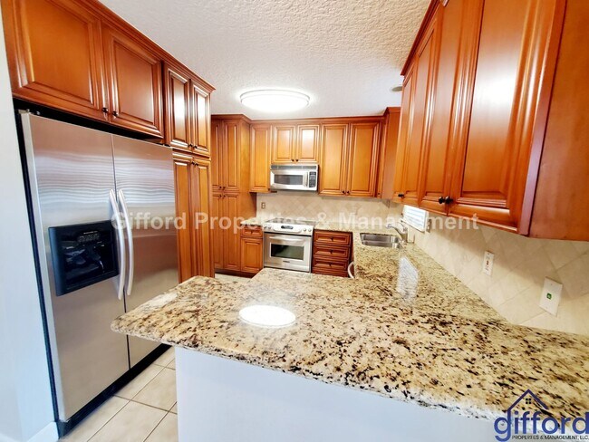 Foto del edificio - 3434 Blanding Blvd