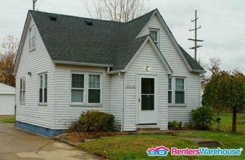 Primary Photo - Beautiful 3 Bedroom 1 bathroom home