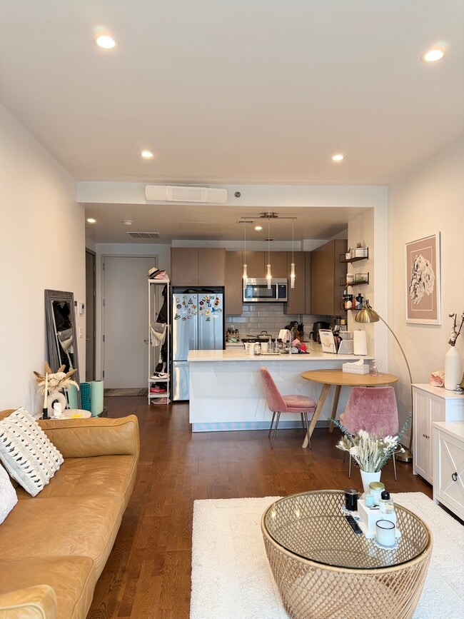 Building Photo - 2717 42nd Rd