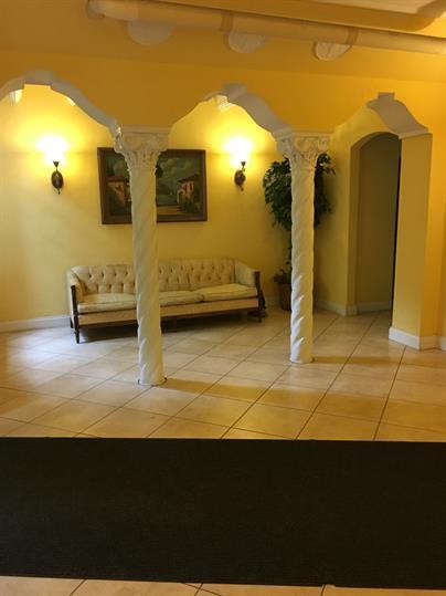 Foto principal - 633 W Deming Pl