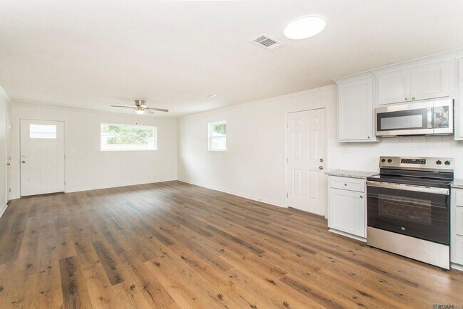 Building Photo - 43053 N Billville Rd