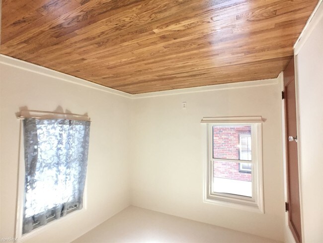 Building Photo - 10432 San Carlos Ln